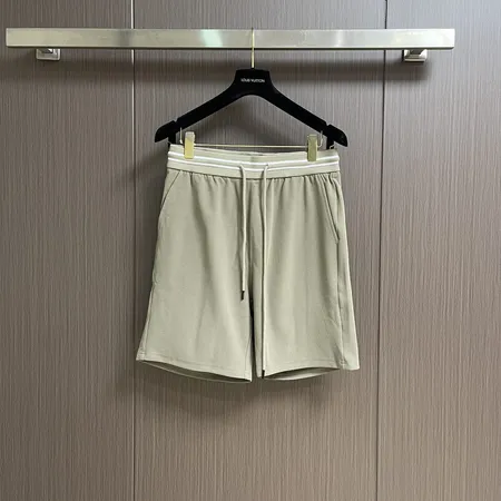 プラダ ショートパンツ