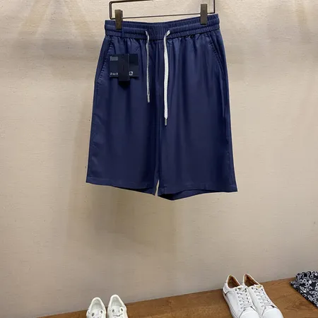 プラダ ショートパンツ