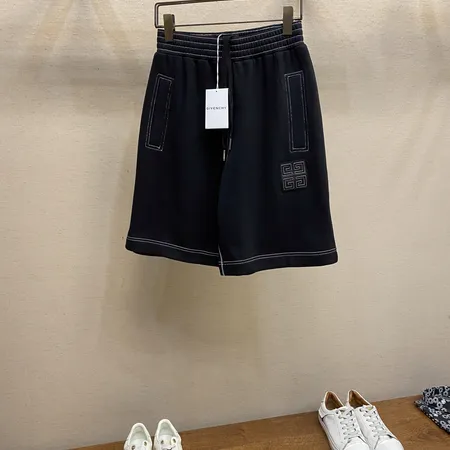 バレンシアガ ショートパンツ