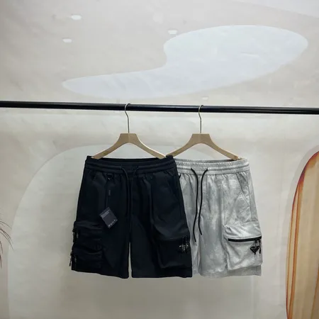 プラダ ショートパンツ