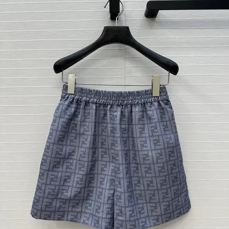 フェンディ ショートパンツ