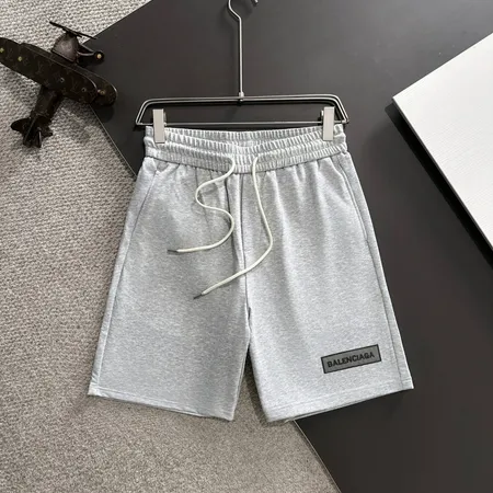 バレンシアガ ショートパンツ