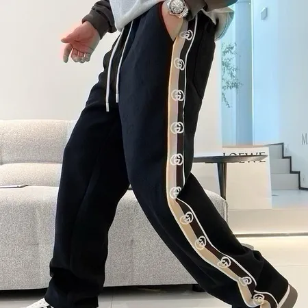 グッチ カジュアルパンツ