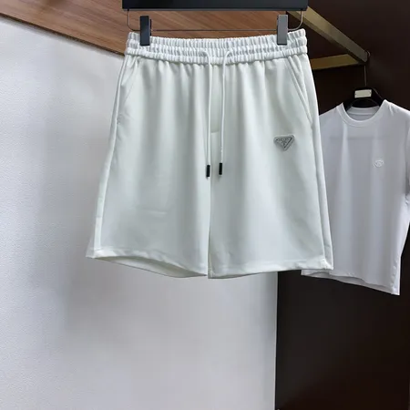 プラダ ショートパンツ