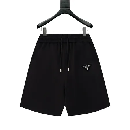 プラダ ショートパンツ