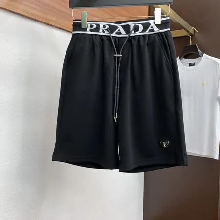 プラダ ショートパンツ