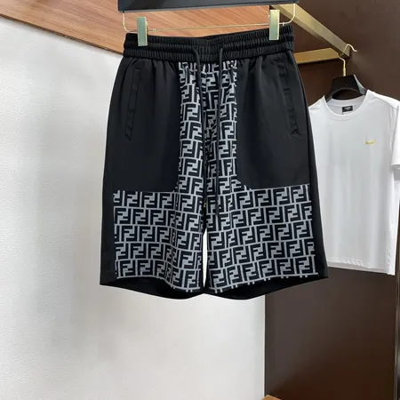 フェンディ ショートパンツ