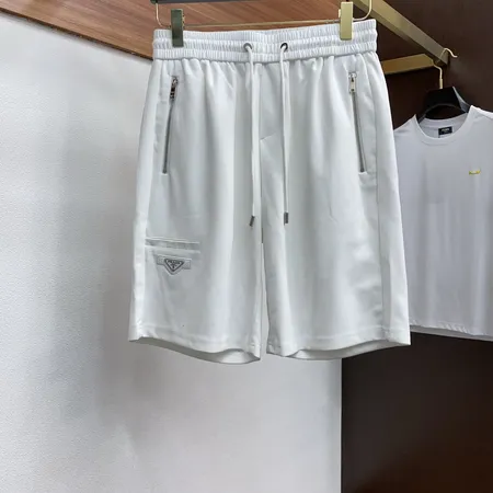 プラダ ショートパンツ