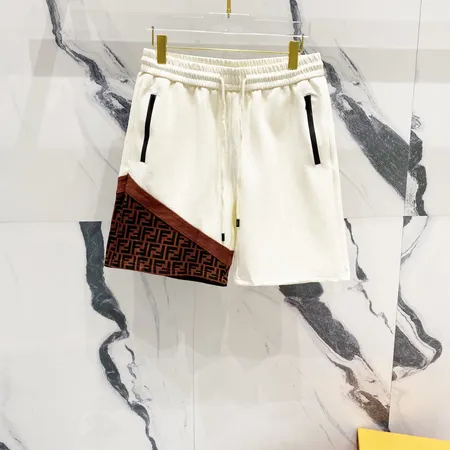 フェンディ ショートパンツ