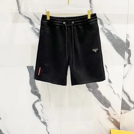 プラダ ショートパンツ