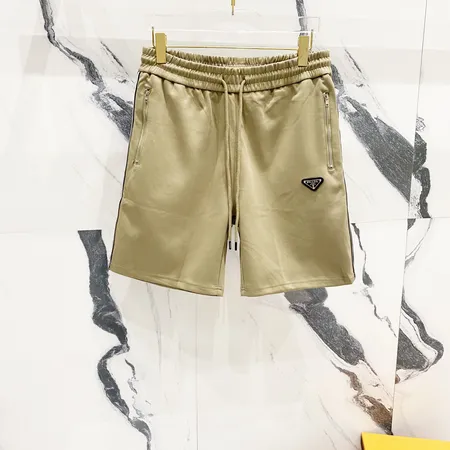 プラダ ショートパンツ