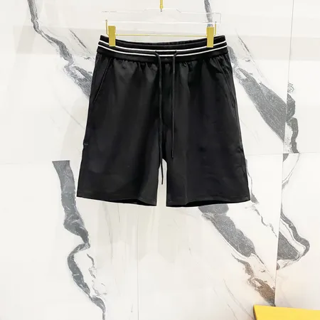 プラダ ショートパンツ