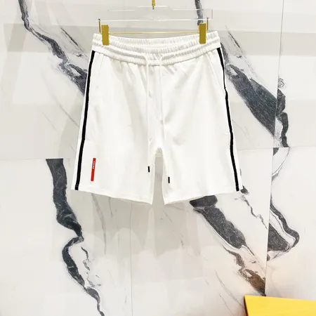 プラダ ショートパンツ