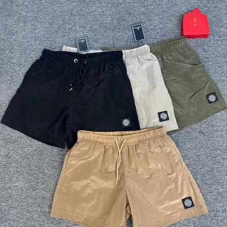 ストーンアイランド ショートパンツ