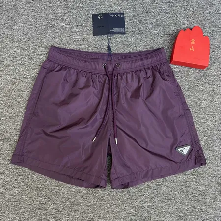 プラダ ショートパンツ