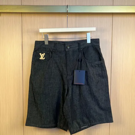 ルイヴィトン ショートパンツ