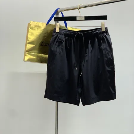 ストーンアイランド ショートパンツ