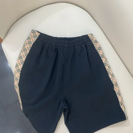 プラダ ショートパンツ