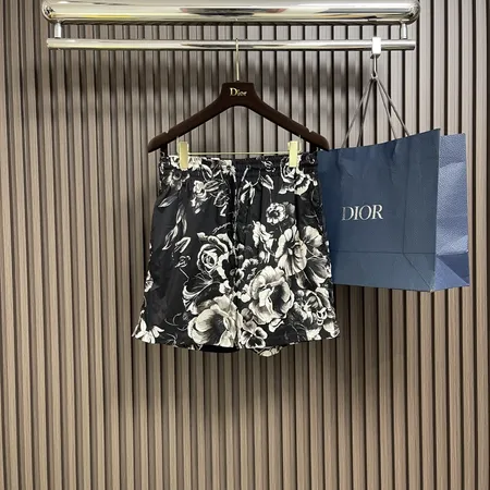 ヴィヴィアン・ウエストウッド ショートパンツ