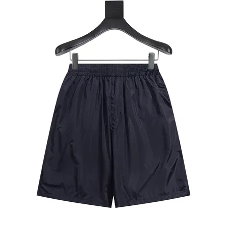 プラダ ショートパンツ