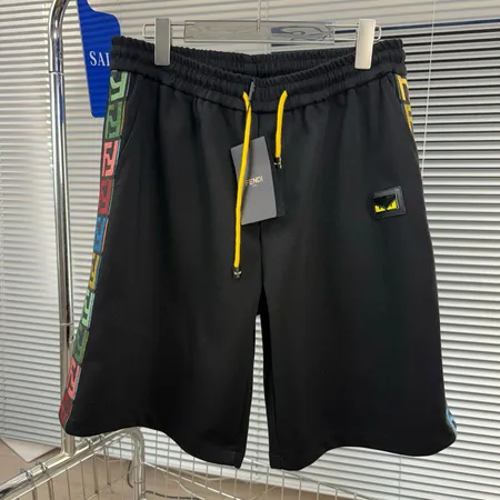 フェンディ ショートパンツ