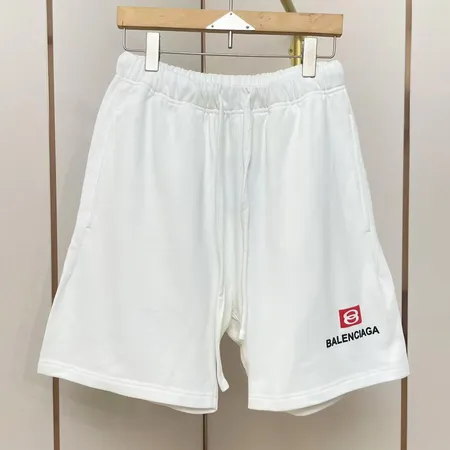 バレンシアガ ショートパンツ