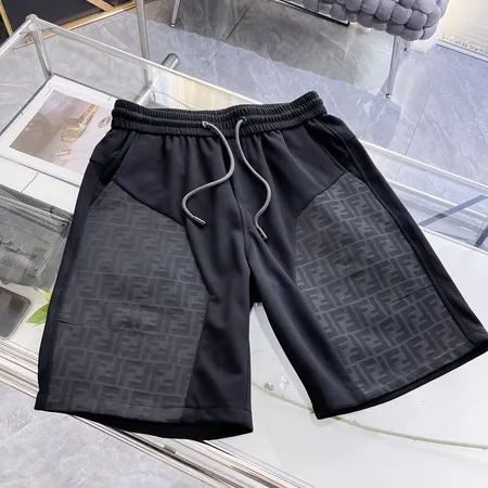 フェンディ ショートパンツ