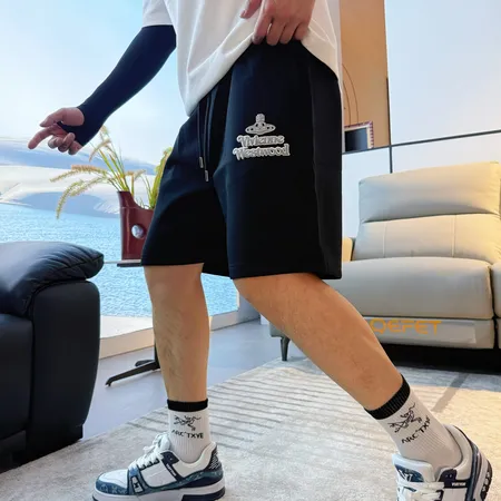 ミュウミュウ ショートパンツ