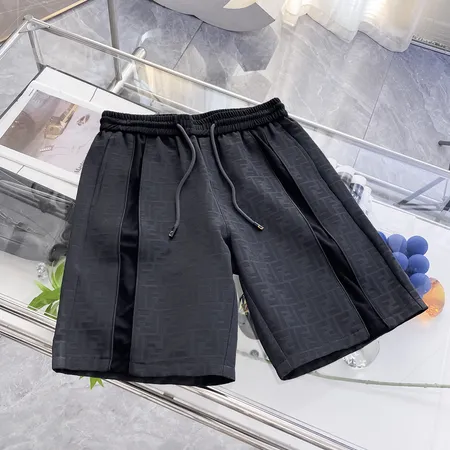 フェンディ ショートパンツ