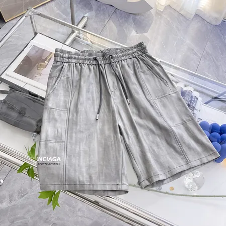 バレンシアガ ショートパンツ