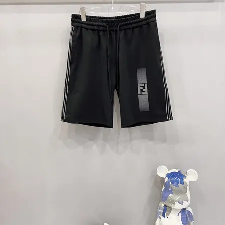 フェンディ ショートパンツ