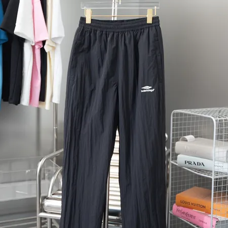 バレンシアガ カジュアルパンツ