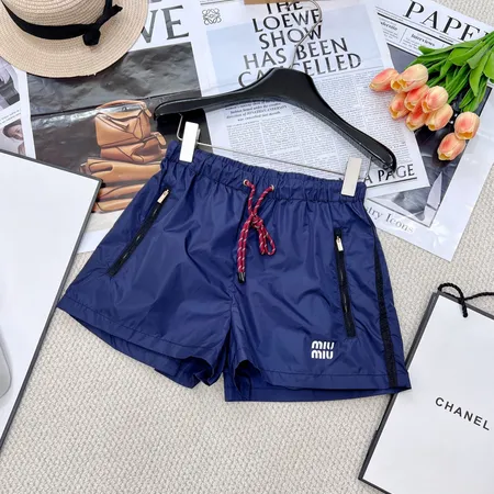 ミュウミュウ ショートパンツ