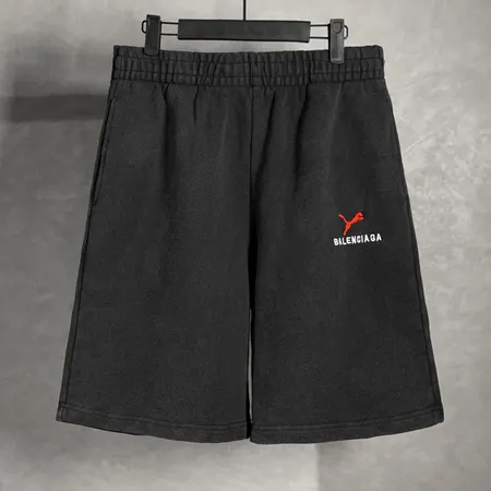 バレンシアガ ショートパンツ