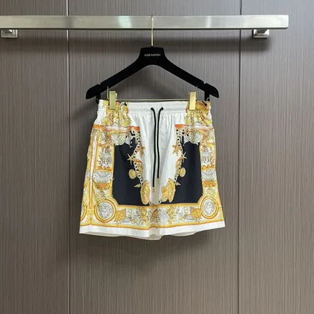 ヴェルサーチ ショートパンツ