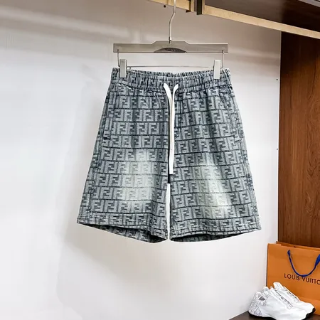 フェンディ ショートパンツ