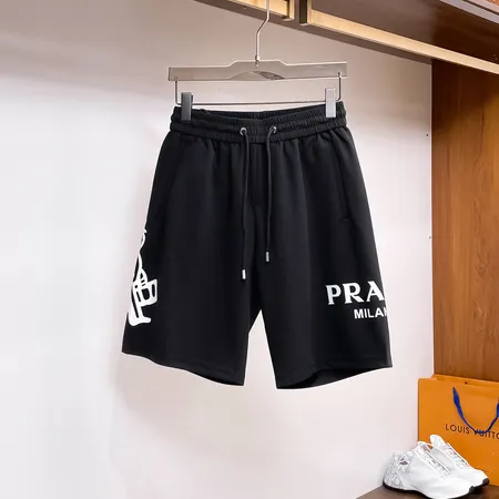 プラダ ショートパンツ