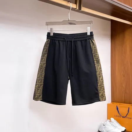 フェンディ ショートパンツ