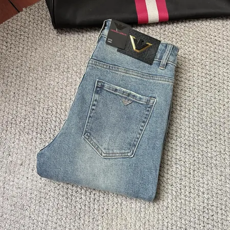 アルマーニ ジーンズ