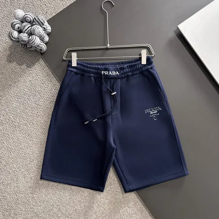 プラダ ショートパンツ