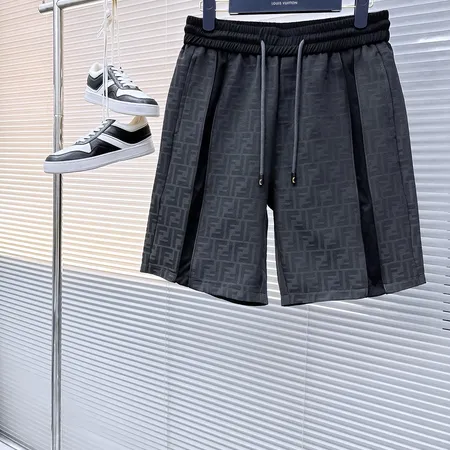 フェンディ ショートパンツ