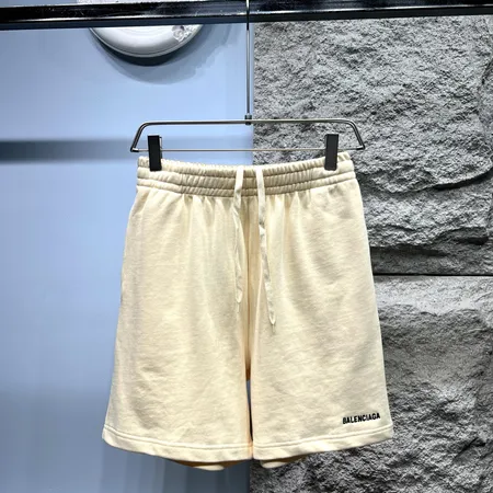 バレンシアガ ショートパンツ