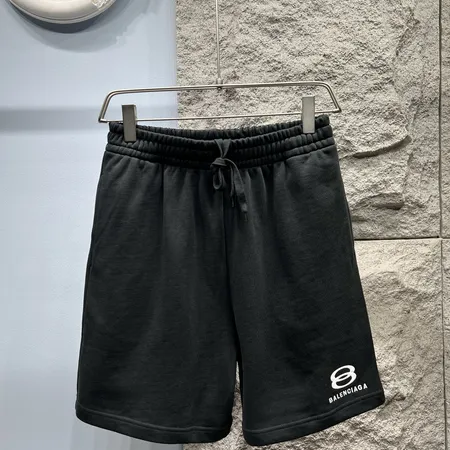 バレンシアガ ショートパンツ