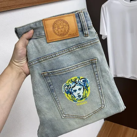 ヴェルサーチ ジーンズ