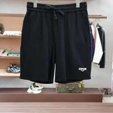 プラダ ショートパンツ