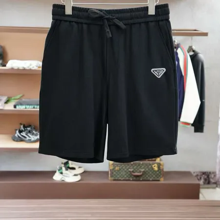 プラダ ショートパンツ