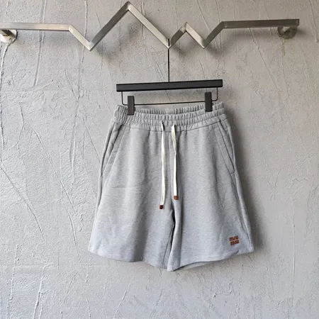 ミュウミュウ ショートパンツ