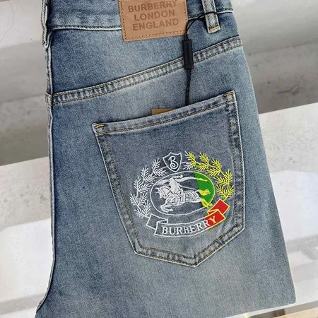 バーバリー ス ジーンズ
