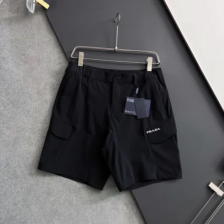 プラダ ショートパンツ
