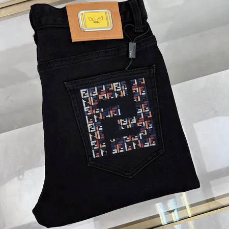 フェンディ ジーンズ